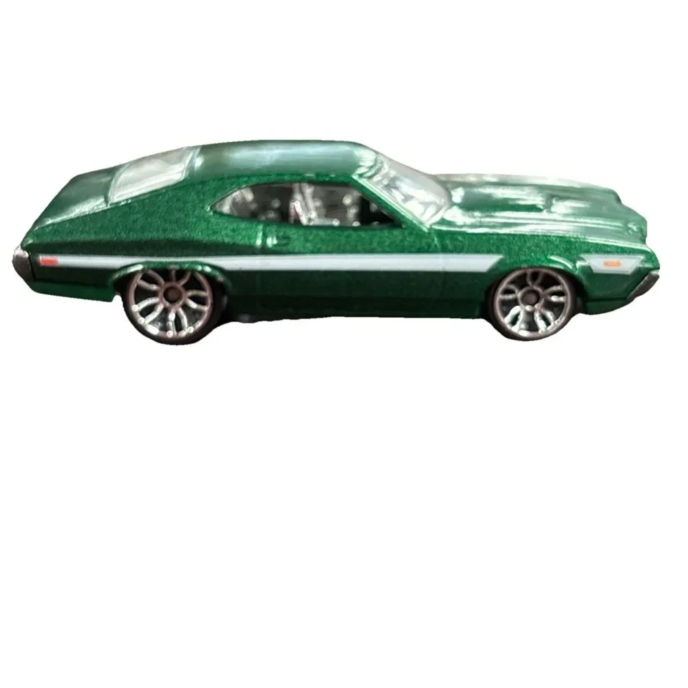 2010 Hot Wheels ‘72 Ford Gran Torino Sport Green Diecast 1:64 Car Loose